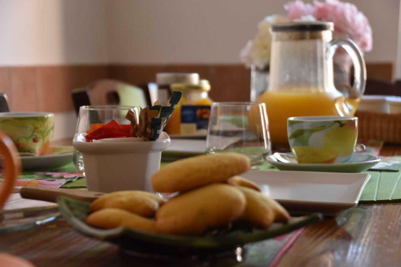 Il Giardino Di Viola Bed & Breakfast Ceglie Messapica Dış mekan fotoğraf